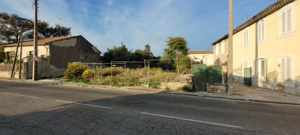 Terrain constructible à vendre à Carpentras - 770 m² en zone urbaine