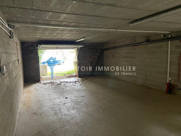 Maison
                                                                                                                                                                                                                                                                                                                        6 pièce(s)                                                                                                                                                                                                          4 chambre(s)                                                                                                                                                                                                          120  m²