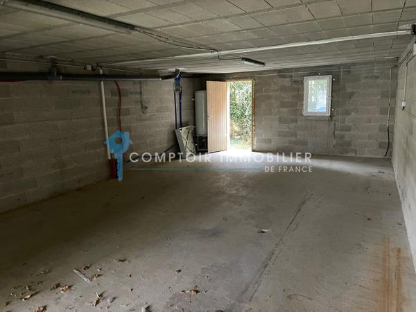 Maison
                                                                                                                                                                                                                                                                                                                        6 pièce(s)                                                                                                                                                                                                          4 chambre(s)                                                                                                                                                                                                          120  m²