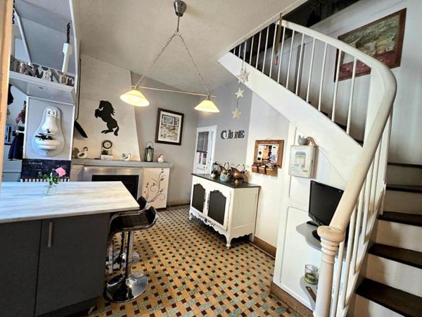 Maison Auvers Le Hamon 6 pièce(s) 152 m2