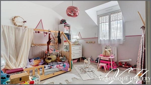 Ancienne rénovée 3 chambres avec terrain d'agrément et pré