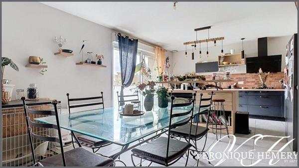 Ancienne rénovée 3 chambres avec terrain d'agrément et pré