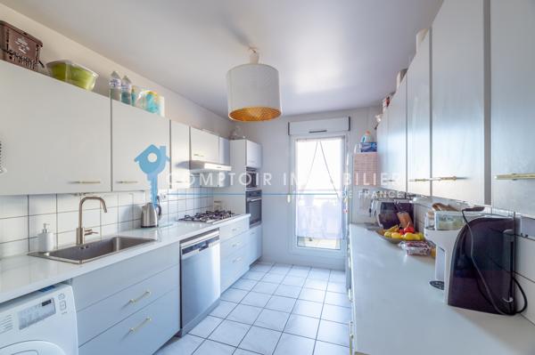 Appartement
                                                                                                                                                                                                                                                                                                                        5 pièce(s)                                                                                                                                                                                                          3 chambre(s)                                                                                                                                                                                                          92.63  m²