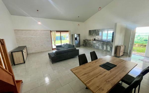 Maison à vendre    4 pièces •  Macouria