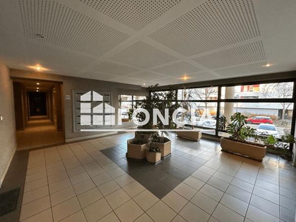 Location Appartement 2 pièces 48.25 m² - 201 / 203 RUE DE STALINGRAD Grenoble 38000