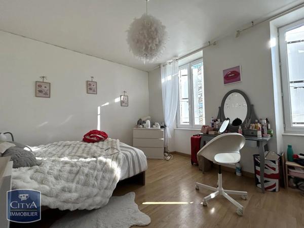 Maison à louer 4 pièces 111m²