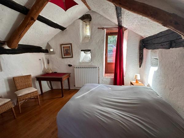 Maison à vendre    14 pièces •  Joyeuse