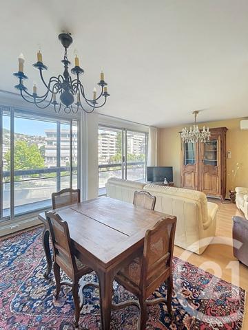 Appartement F4 à vendre  4 pièces - 78,37 m2 CHAMALIERES - 63