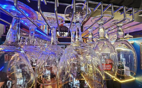 Bar à manger, à vins et à bières Licence IV