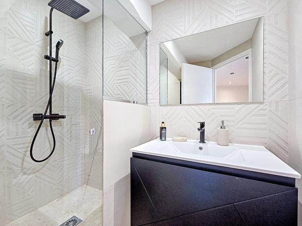 Location Duplex 3 pièces 54 m2 à Cannes