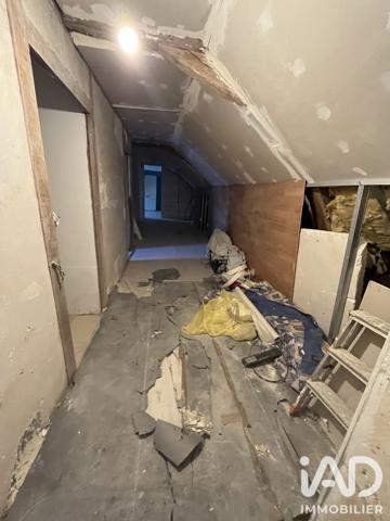 Maison à vendre 5 pièces 213,85 m² Noyant-Villages