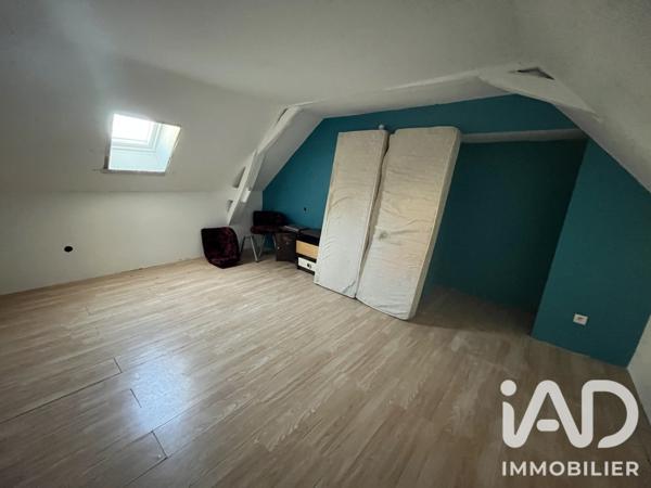 Maison à vendre 5 pièces 213,85 m² Noyant-Villages