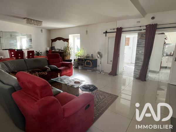 Maison à vendre 5 pièces 213,85 m² Noyant-Villages