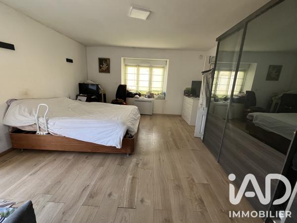 Maison à vendre 5 pièces 213,85 m² Noyant-Villages