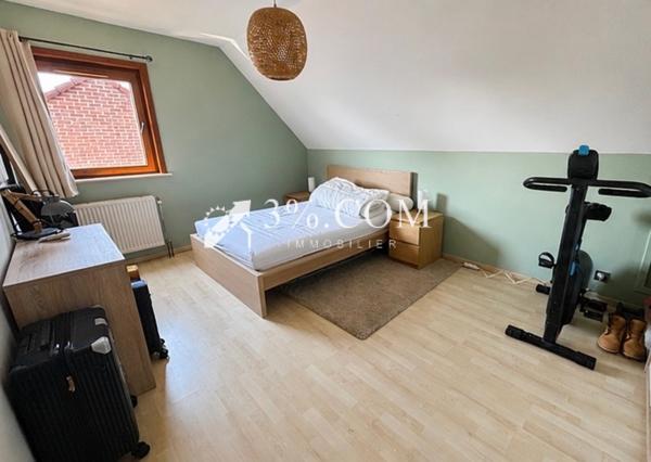 Maison
                                                                                                                                                                                                                                                                                                                        4 pièce(s)                                                                                                                                                                                                          2 chambre(s)                                                                                                                                                                                                          107  m²