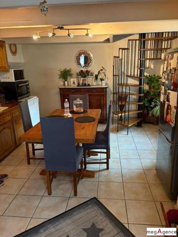 Maison à SAINT-ETIENNE-VALLEE-FRANCAISE, 48330 - 12 pièces 323m²