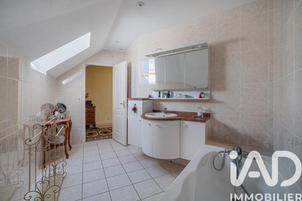 Maison (prestige) à vendre 6 pièces 184 m² Drumettaz-Clarafond
