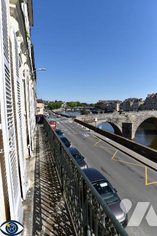Appartement centre-ville avec vue sur la Mayenne – Laval