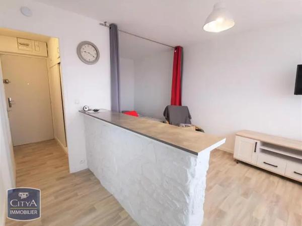 Appartement à louer 1 pièce 30.77m² Laon (02000)