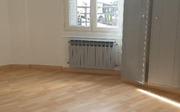 Appartement à louer    1 pièce •  La Courneuve