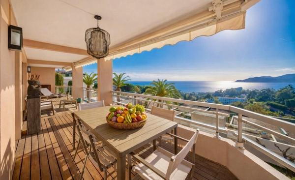 Appartement F3 à vendre  3 pièces - 116,87 m2 CANNES - 06