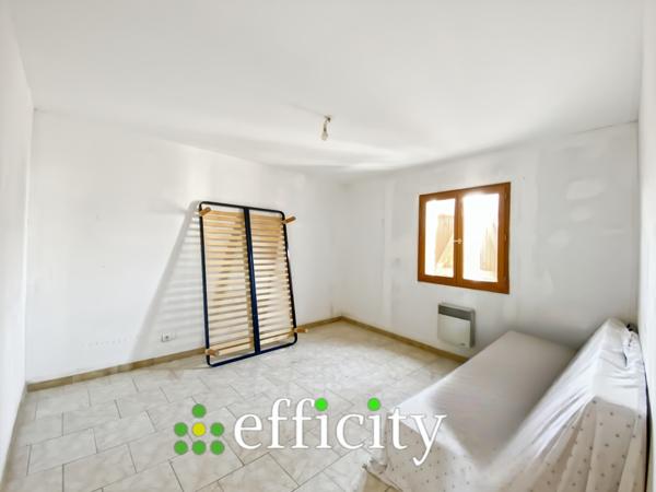 Immeuble
         15 pièces
        - 350 m² 315 000 € *