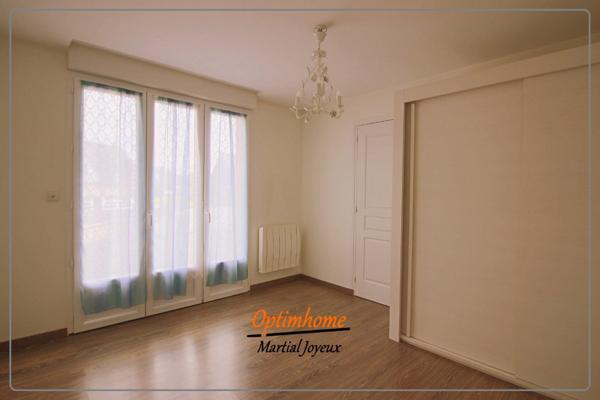 A la recherche d'une maison familliale 5 chambres avec un beau jardin ? Ne chercher plus....