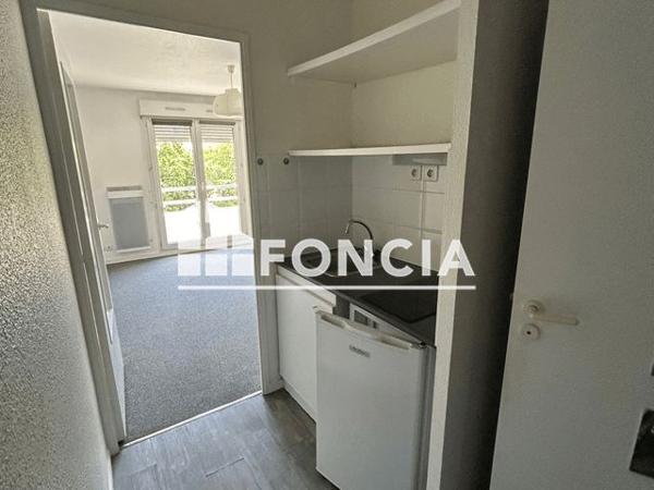 Location Studio 20.21 m² - 50 RUE DONISSAN Bordeaux 33000