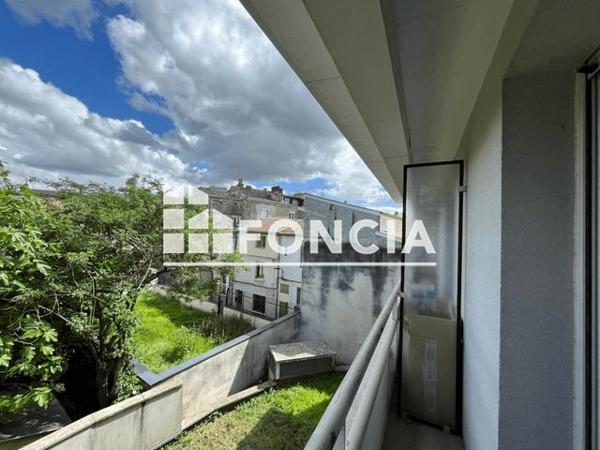 Location Studio 20.21 m² - 50 RUE DONISSAN Bordeaux 33000