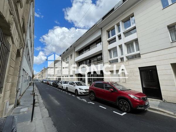 Location Studio 20.21 m² - 50 RUE DONISSAN Bordeaux 33000