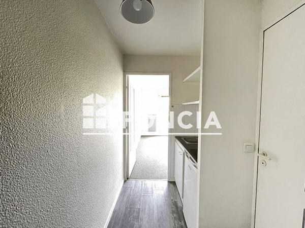 Location Studio 20.21 m² - 50 RUE DONISSAN Bordeaux 33000