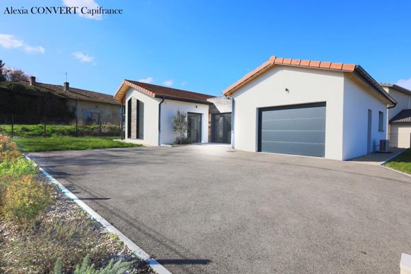 Maison à vendre 5 pièces, terrain 605m² prestation haut de gamme proche centre VIRIAT (01440)