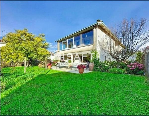 maison traditionnelle 154m2. fort potentiel