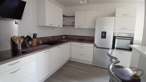 Appartement à louer Biscarrosse : 4 pièces, 85m² avec 3 chambre(s) à 1 200€ - AJP Immobilier Biscarrosse