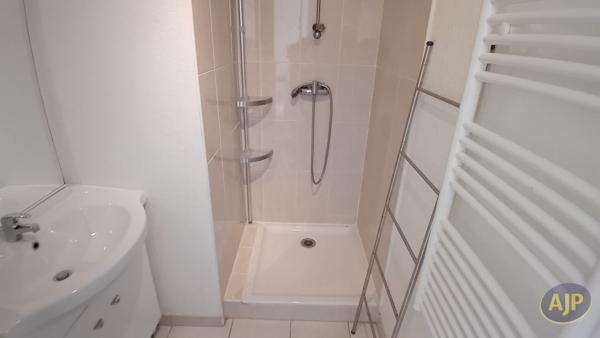 Appartement à louer Biscarrosse : 4 pièces, 85m² avec 3 chambre(s) à 1 200€ - AJP Immobilier Biscarrosse