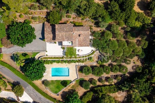 Propriété lovée dans un écrin de verdure Cabris