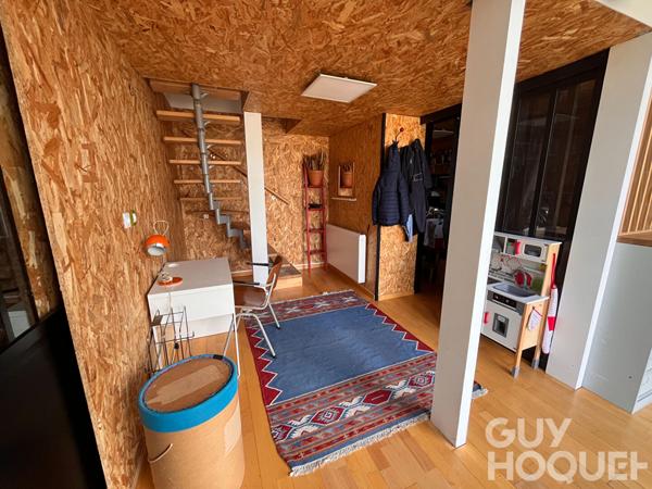 Maison esprit loft ? Ancienne dépendance aménagée avec potentiel