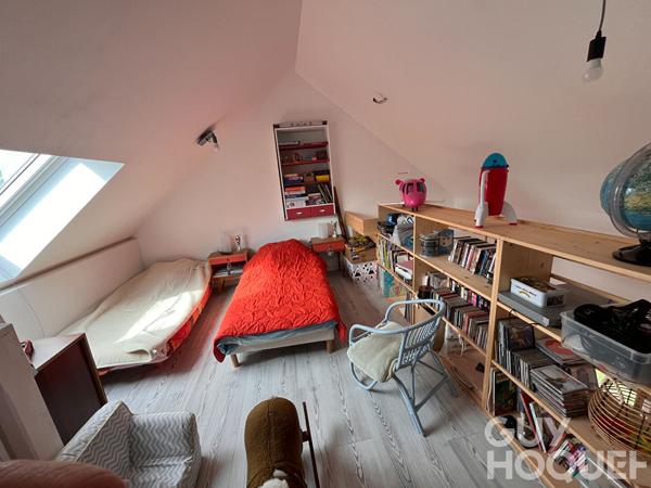 Maison esprit loft ? Ancienne dépendance aménagée avec potentiel
