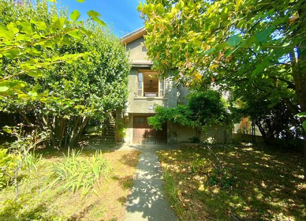 Maison à vendre    7 pièces •  Grenoble