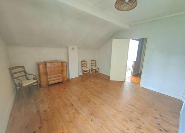 Maison à vendre    7 pièces •  Grenoble