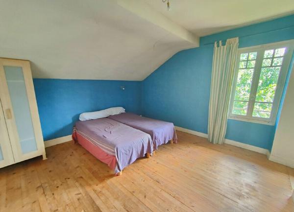 Maison à vendre    7 pièces •  Grenoble