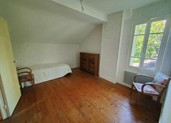 Maison à vendre    7 pièces •  Grenoble