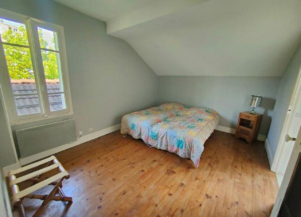 Maison à vendre    7 pièces •  Grenoble