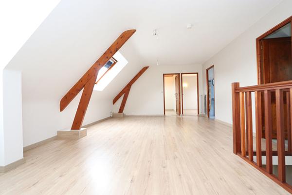 Vaste maison familiale au calme de l'Immaculée - 4 chambres, grand terrain, carport, préau et atelier