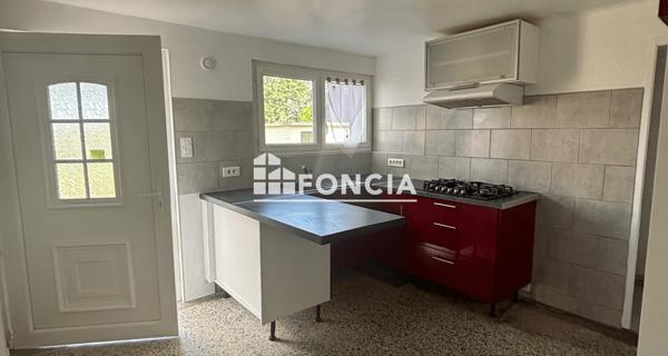 Location Appartement 2 pièces 44 m² - Courmelles 02200
