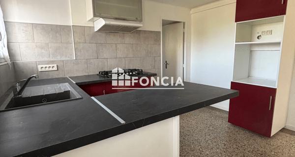 Location Appartement 2 pièces 44 m² - Courmelles 02200