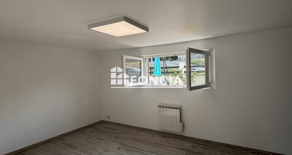 Location Appartement 2 pièces 44 m² - Courmelles 02200