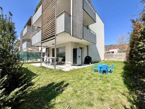 T3 de 70 m² - RDC - 100 m² JARDIN / CAVE / GARAGE