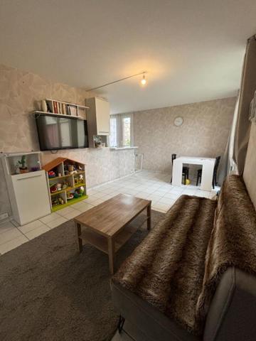 Magnifique appartement de 4 pièces avec place de parking et cave, la Marne à deux pas !