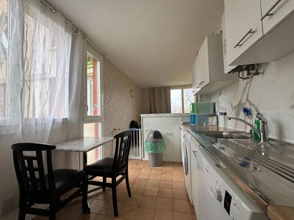 Magnifique appartement de 4 pièces avec place de parking et cave, la Marne à deux pas !